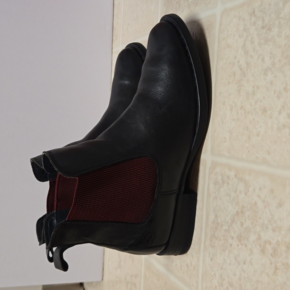 Born Leather Black Booties Size 8.5 - Picture 5 of 16